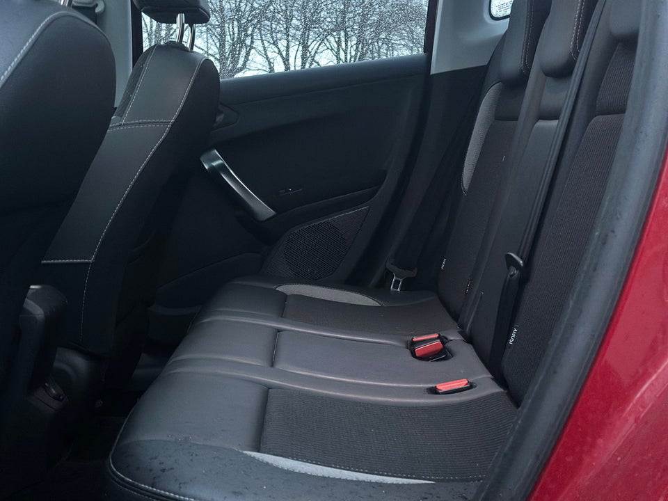 Peugeot 2008 1,6 BlueHDi 100 Allure 5d