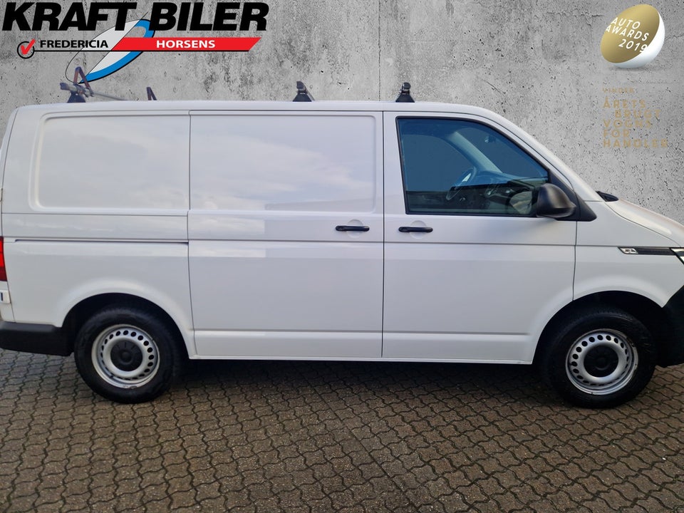 VW Transporter 2,0 TDi 110 Kassevogn kort