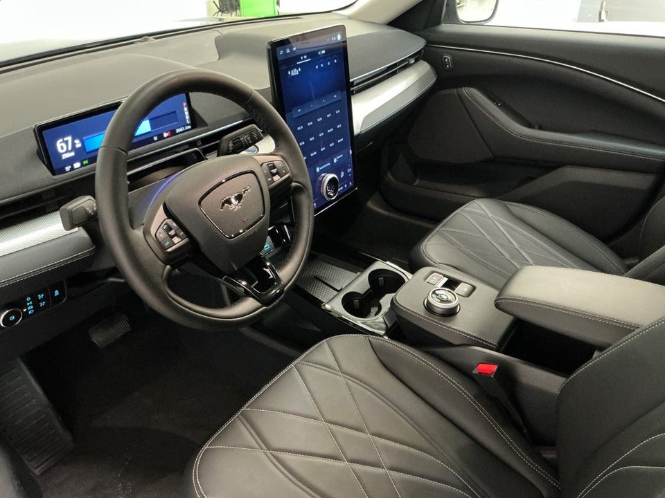 Ford Mustang Mach-E 75 Standard Range 5d