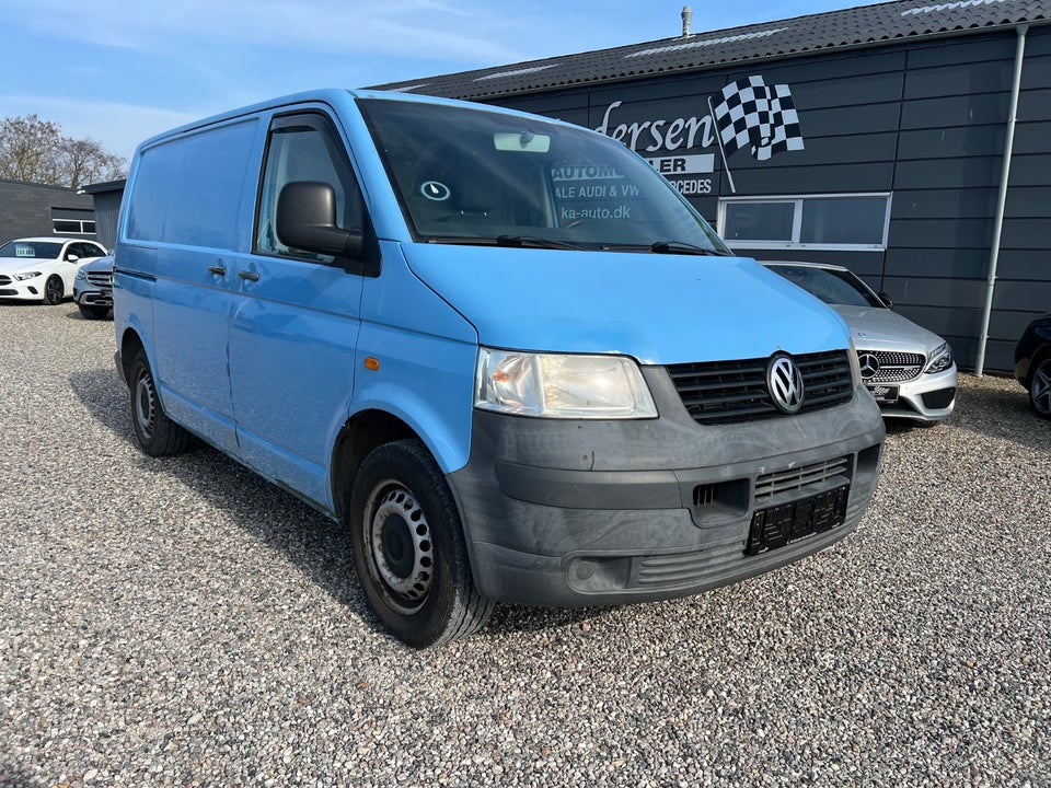 VW Transporter 1,9 TDi 104 Kassevogn kort 4d