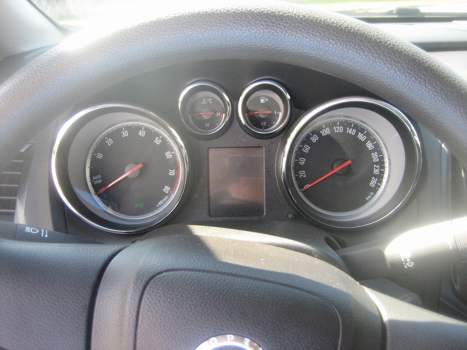 Opel Astra 1,4 100 Limited 5d