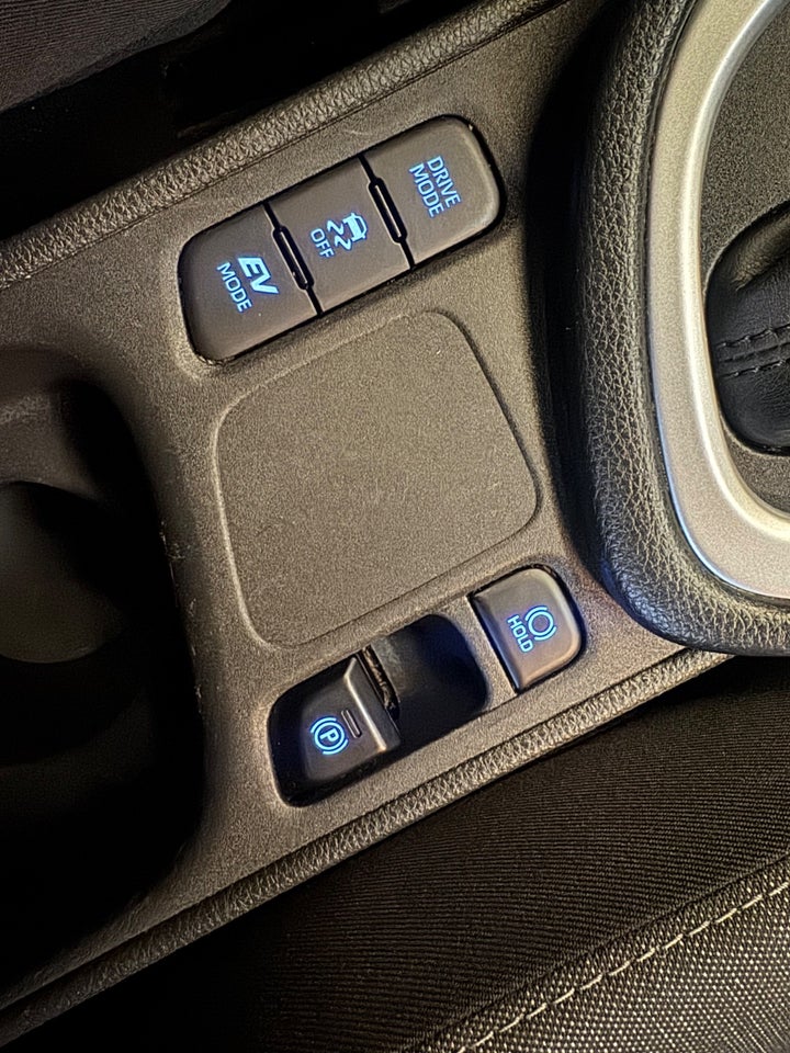 Toyota Yaris 1,5 Hybrid H1 e-CVT 5d