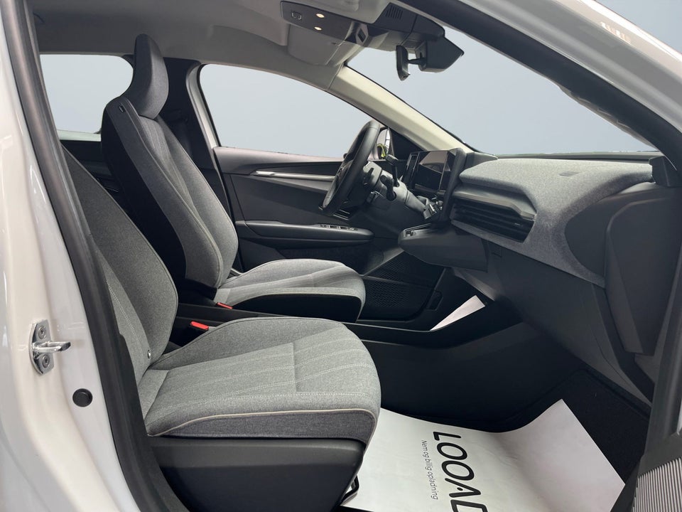 Renault Megane E-Tech 40 Equilibre 5d