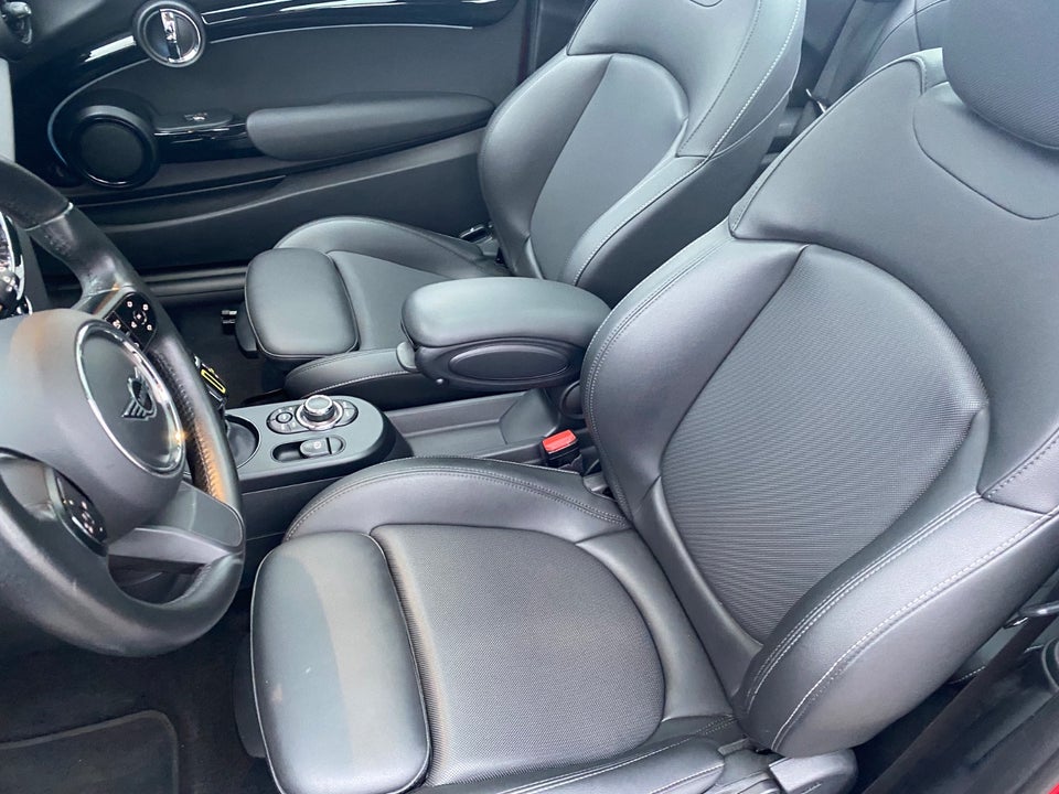 MINI Cooper SE Camden Edition 3d