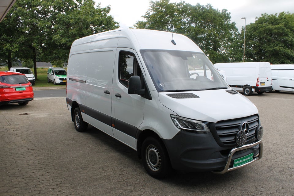 Mercedes Sprinter 319 3,0 CDi A2 Kassevogn aut. RWD