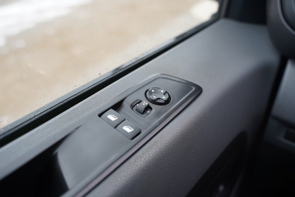 Peugeot Expert 2,0 BlueHDi 122 L2 Premium EAT8 Van