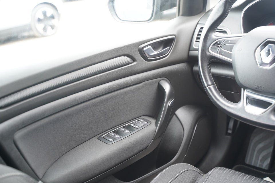 Renault Megane IV 1,2 TCe 130 Zen Sport Tourer 5d