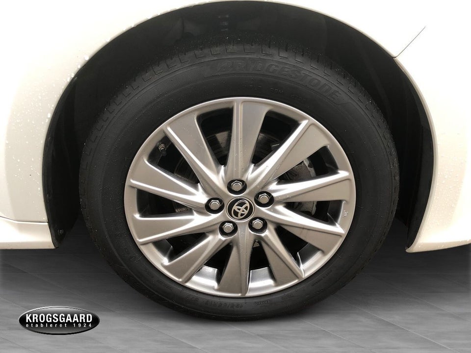 Toyota Yaris 1,5 Hybrid Active Tech e-CVT 5d