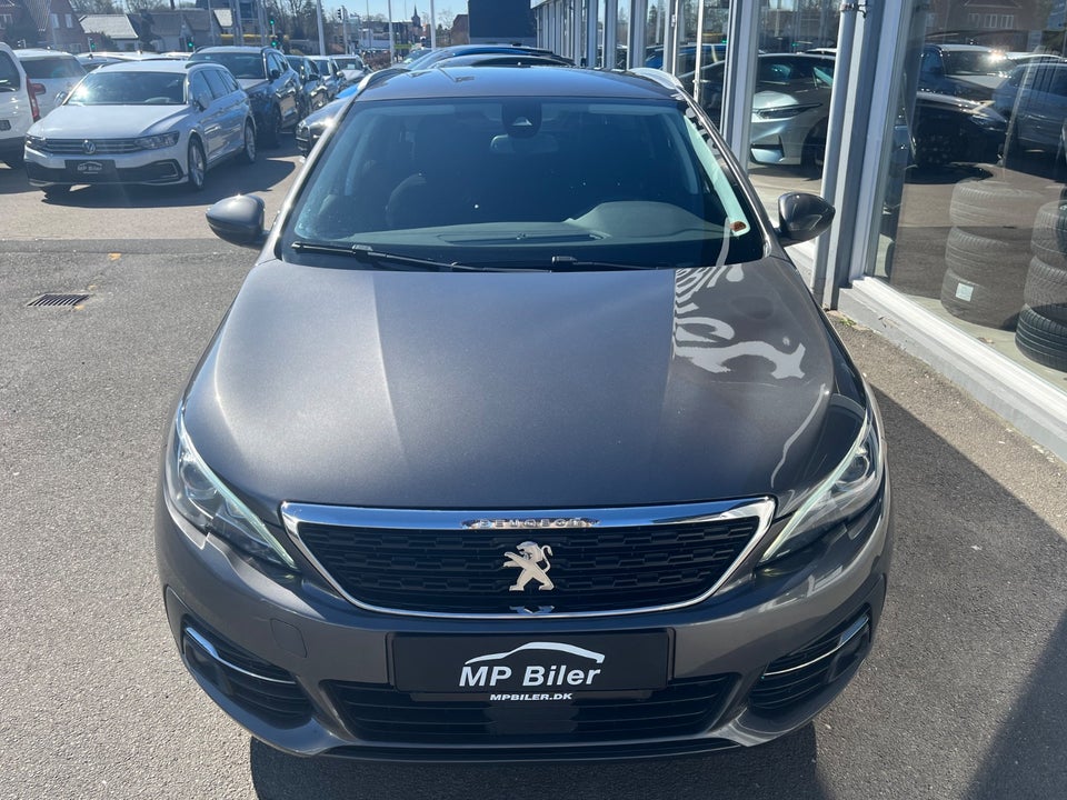 Peugeot 308 1,5 BlueHDi 130 Style SW 5d