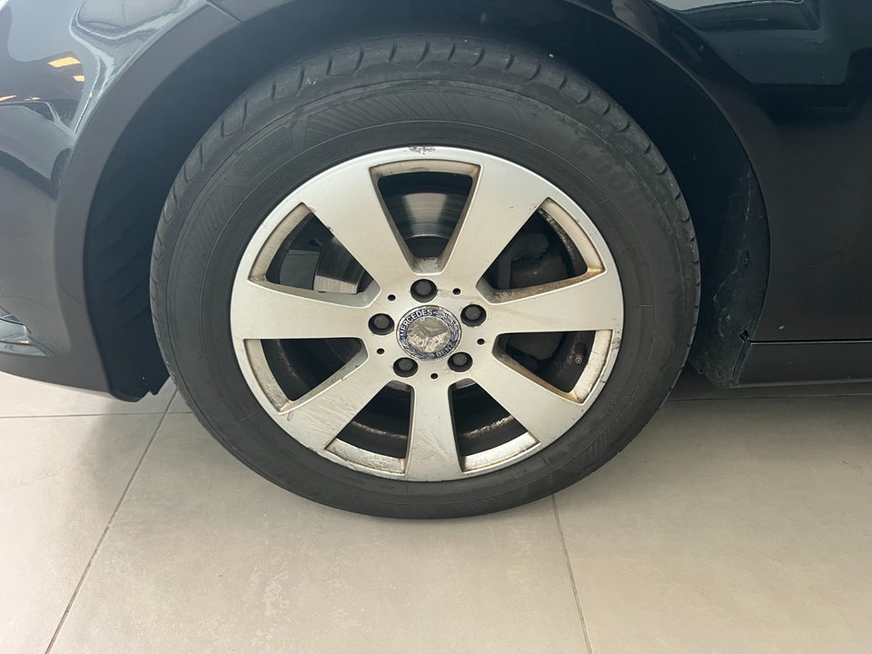Mercedes C180 2,2 CDi BE 4d