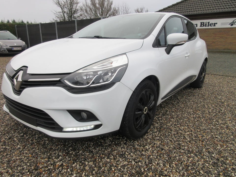 Renault Clio IV 1,5 dCi 90 Zen 5d