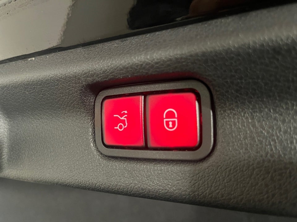 Mercedes EQE350 Avantgarde 4d