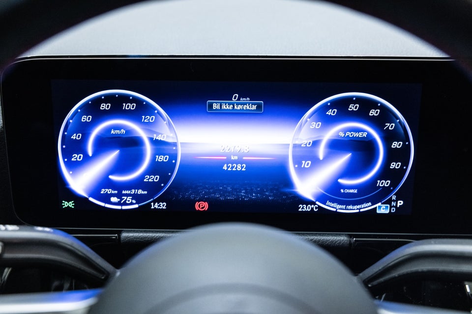Mercedes EQA350 AMG Advance Plus 4Matic 5d