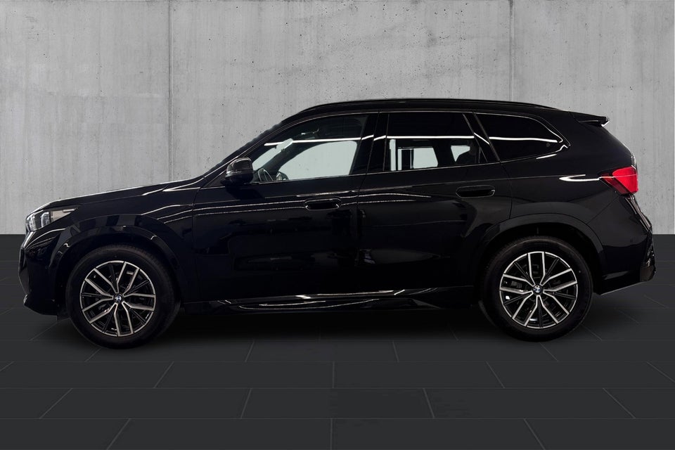 BMW iX1 eDrive20 M-Sport 5d