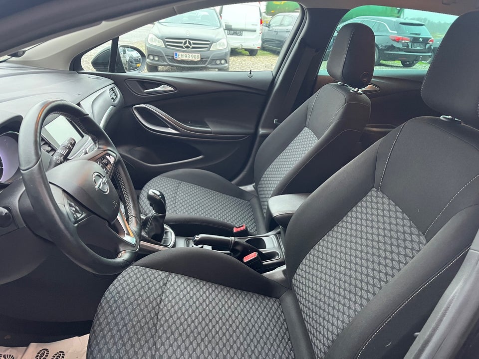 Opel Astra 1,4 T 150 Enjoy Sports Tourer 5d