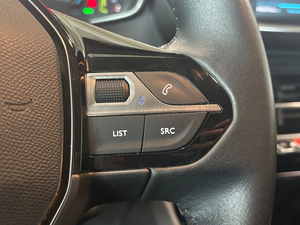 Peugeot e-208 50 Active Pack 5d