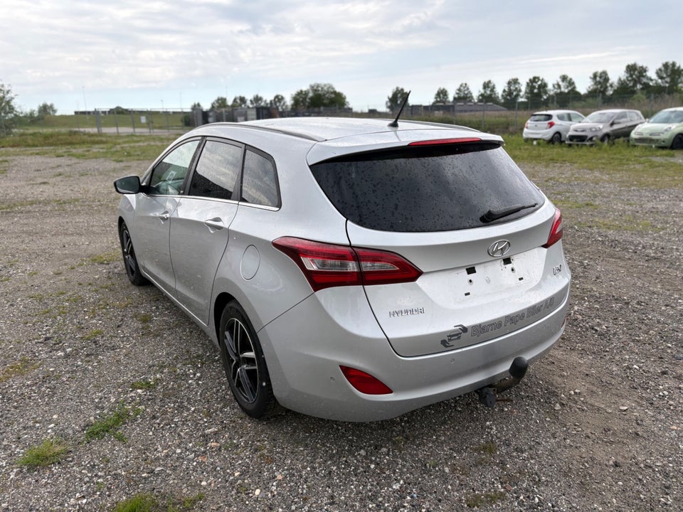 Hyundai i30 1,6 CRDi 110 EM-Edition CW 5d