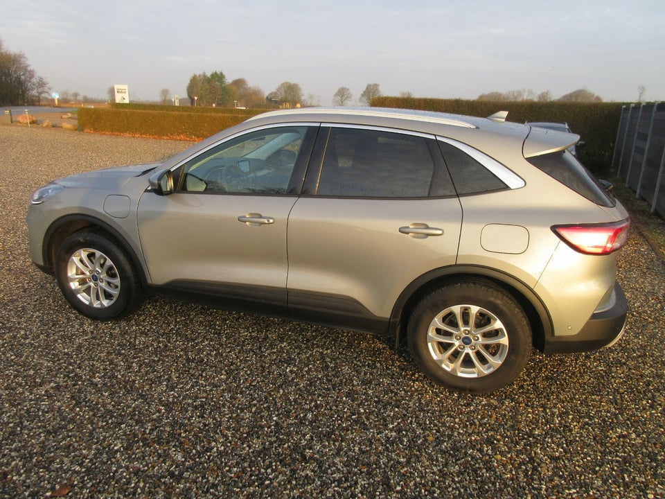 Ford Kuga 2,5 HEV ST-Line X CVT 5d