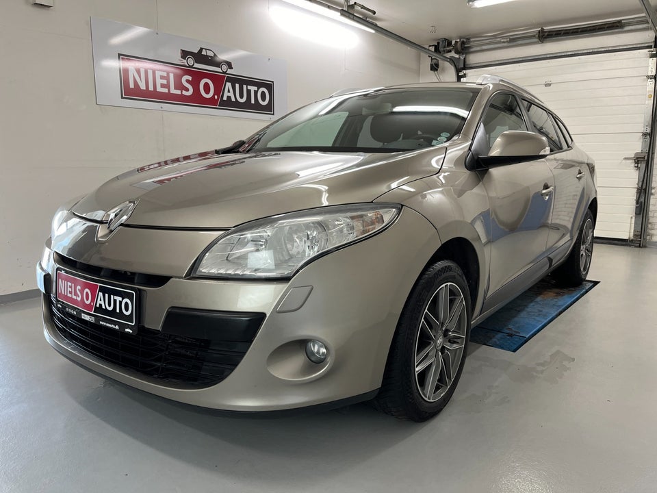 Renault Megane III 1,9 dCi 130 Dynamique Sport Tourer 5d