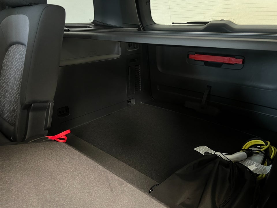 VW ID.Buzz 77 Life SWB 5d