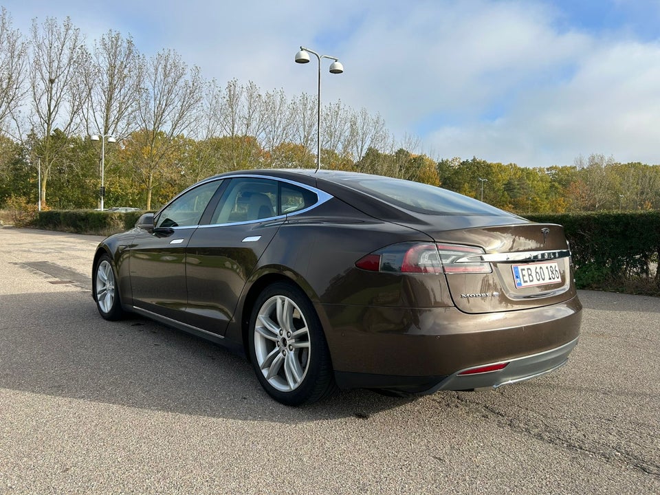 Tesla Model S 85 5d