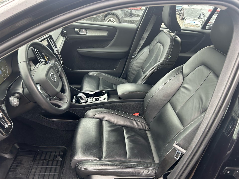 Volvo XC40 1,5 T4 ReCharge Inscription aut. 5d