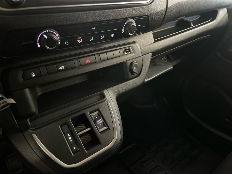 Peugeot e-Expert 75 L2 Premium Van