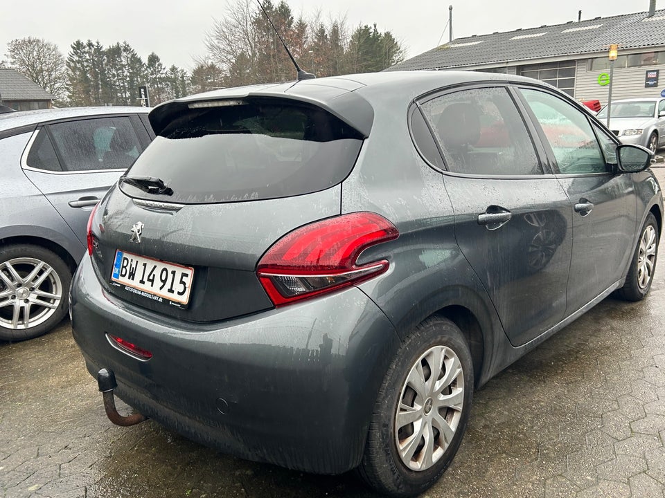 Peugeot 208 1,6 BlueHDi 100 Envy 5d
