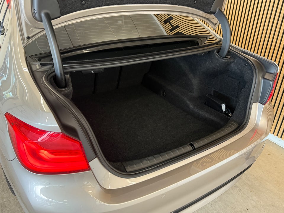 BMW 530i 2,0 Sport Line aut. 4d