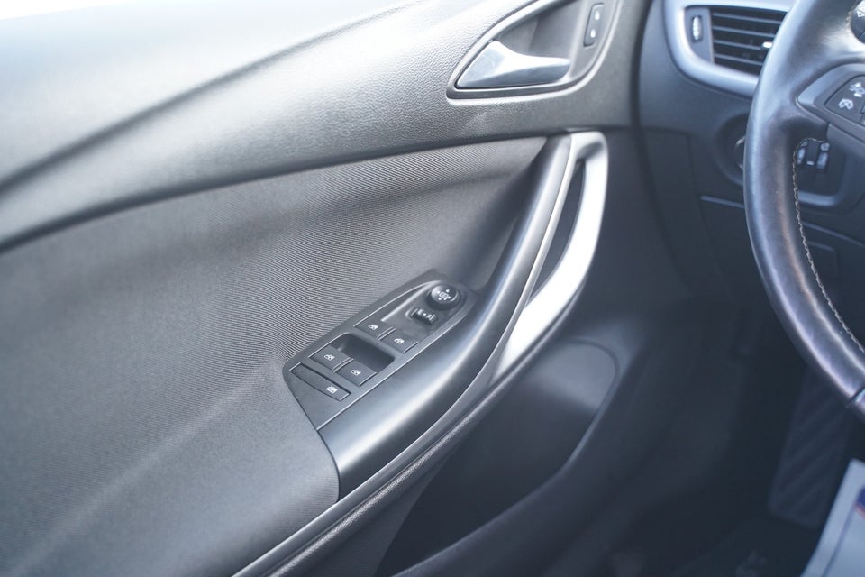 Opel Astra 1,0 T 105 Enjoy 5d