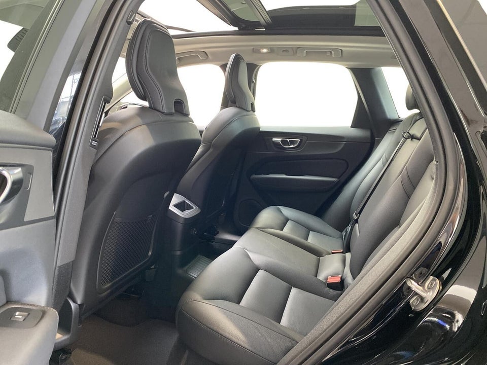 Volvo XC60 2,0 T6 ReCharge Inscription aut. AWD 5d