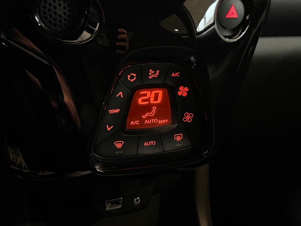 Toyota Aygo 1,0 VVT-i x-cite 5d