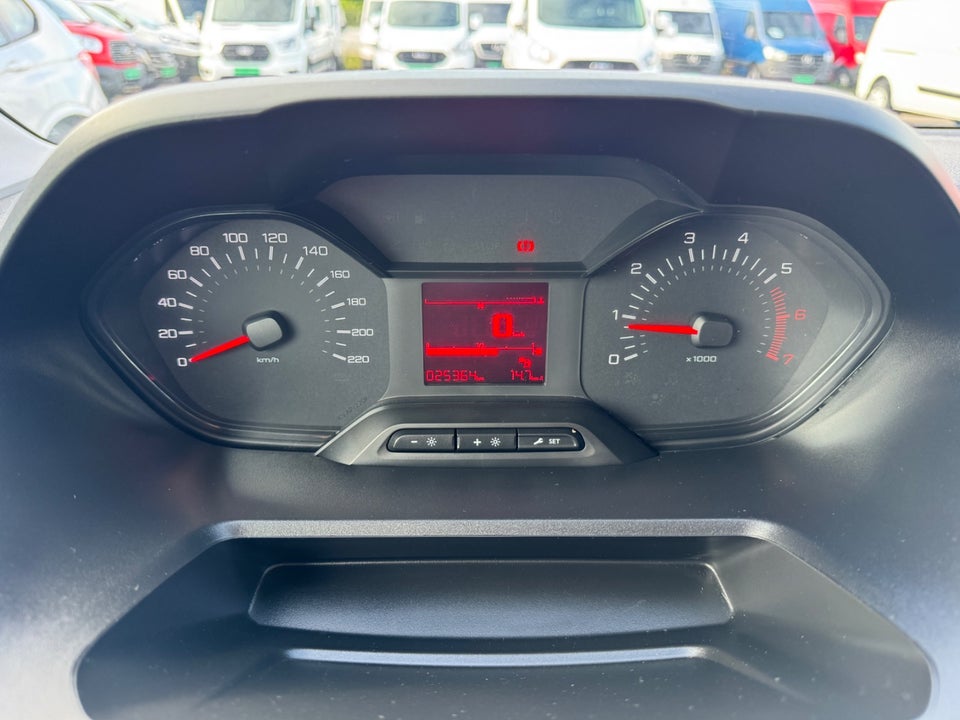 Peugeot Partner 1,5 BlueHDi 100 L1V1 Zap Van