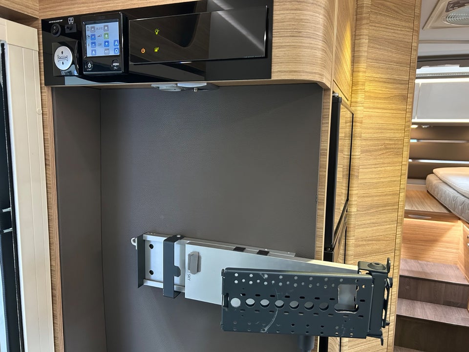 Adria Sonic Supreme 2,3 710 SL aut. 2d