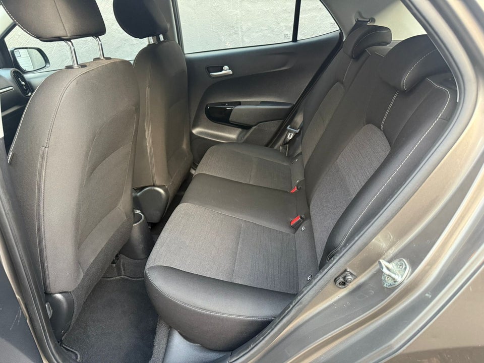 Kia Picanto 1,0 MPi Attraction 5d