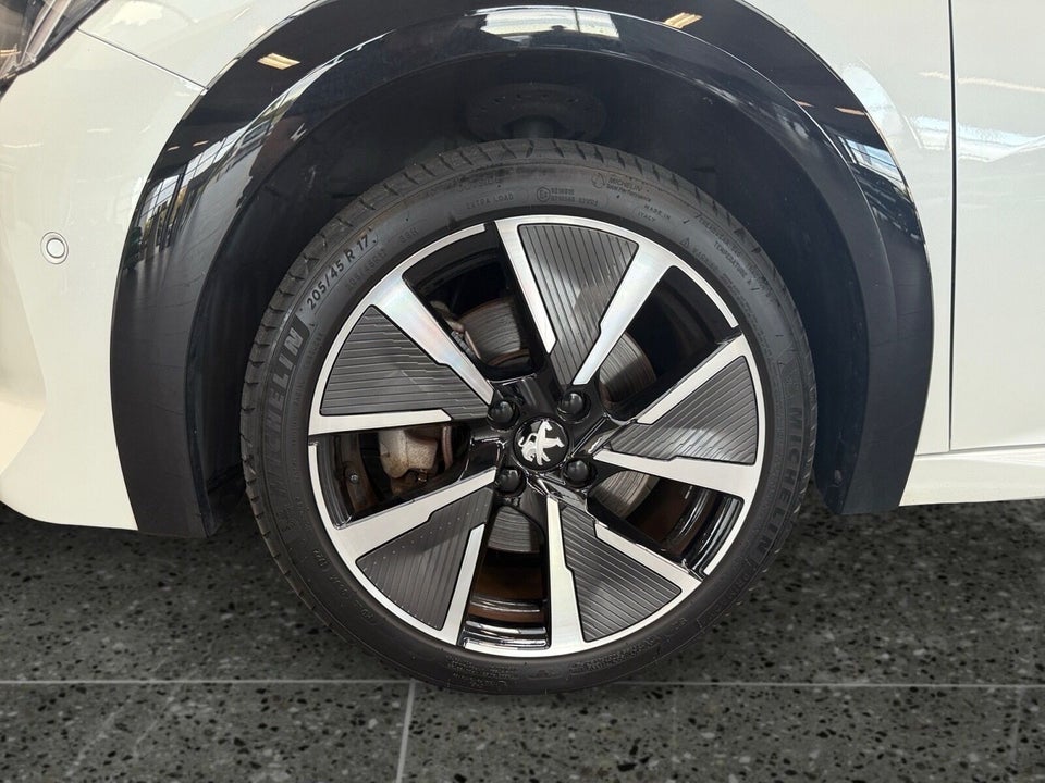Peugeot e-208 50 GT Pack 5d