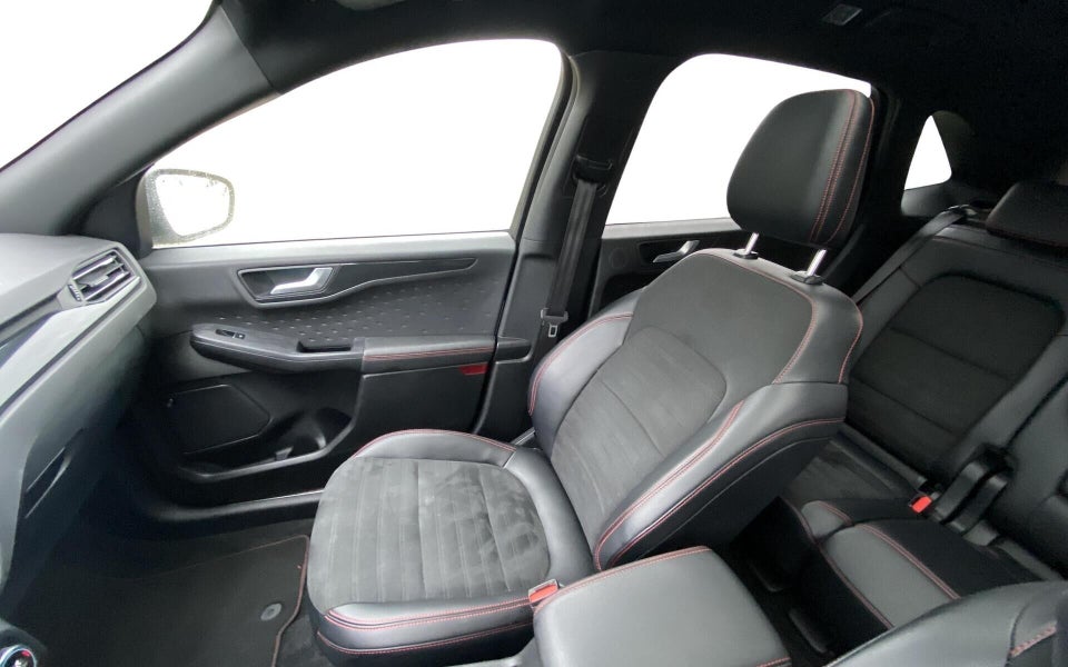 Ford Kuga 2,5 PHEV ST-Line X CVT 5d