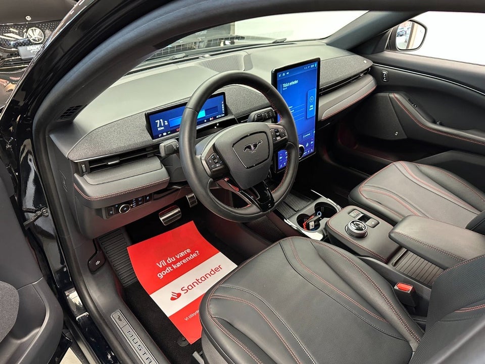 Ford Mustang Mach-E 98 Premium Extended Range 5d