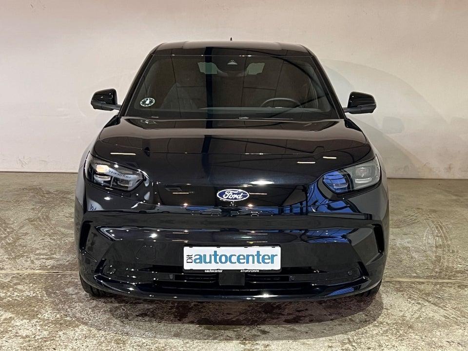 Ford Capri 84 Premium Extended Range AWD 5d