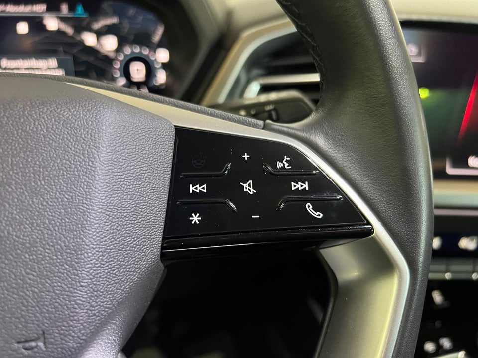 Audi Q4 e-tron 40  5d