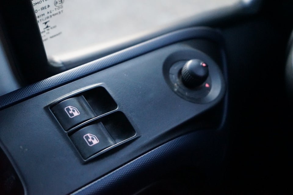 Iveco Daily 2,3 35S16 16m³ Van AG8