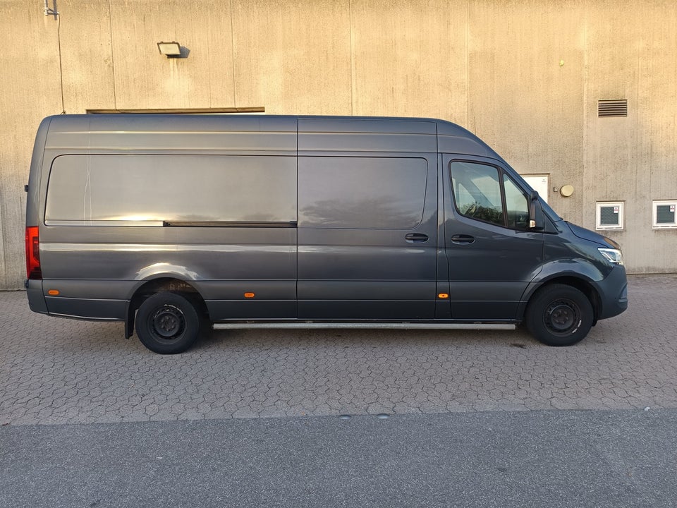 Mercedes Sprinter 319 2,0 CDi A3 Kassevogn aut. RWD
