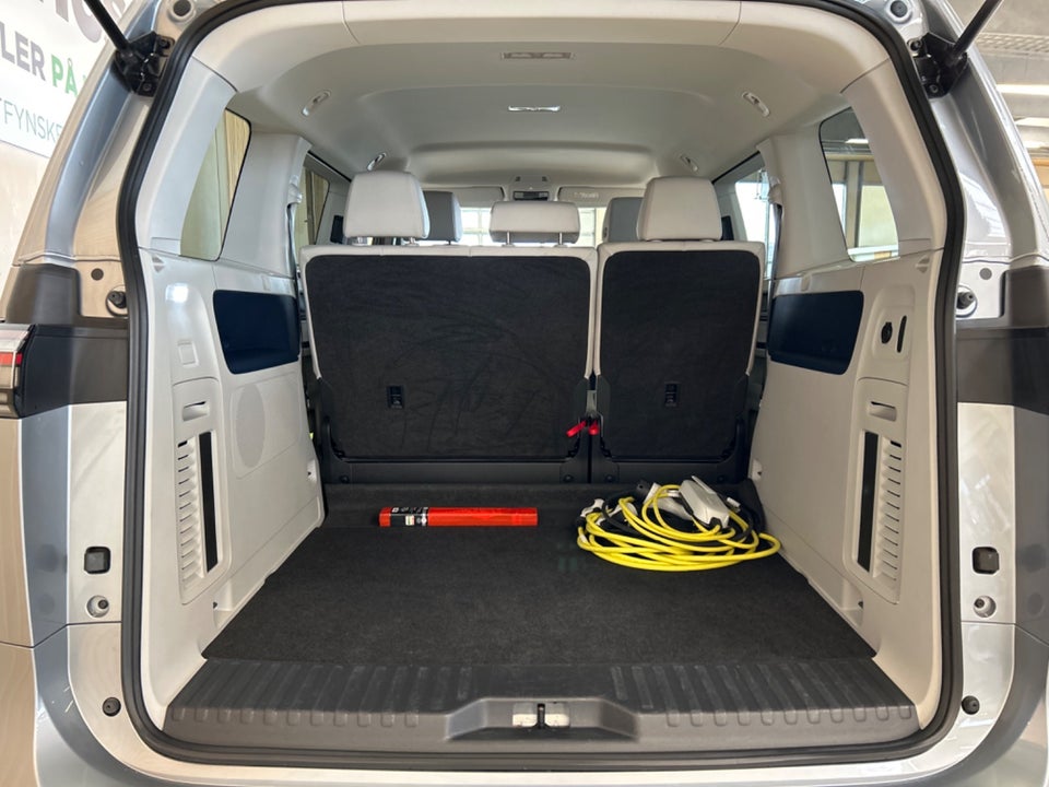 VW ID.Buzz 77 Pro Design SWB 5d