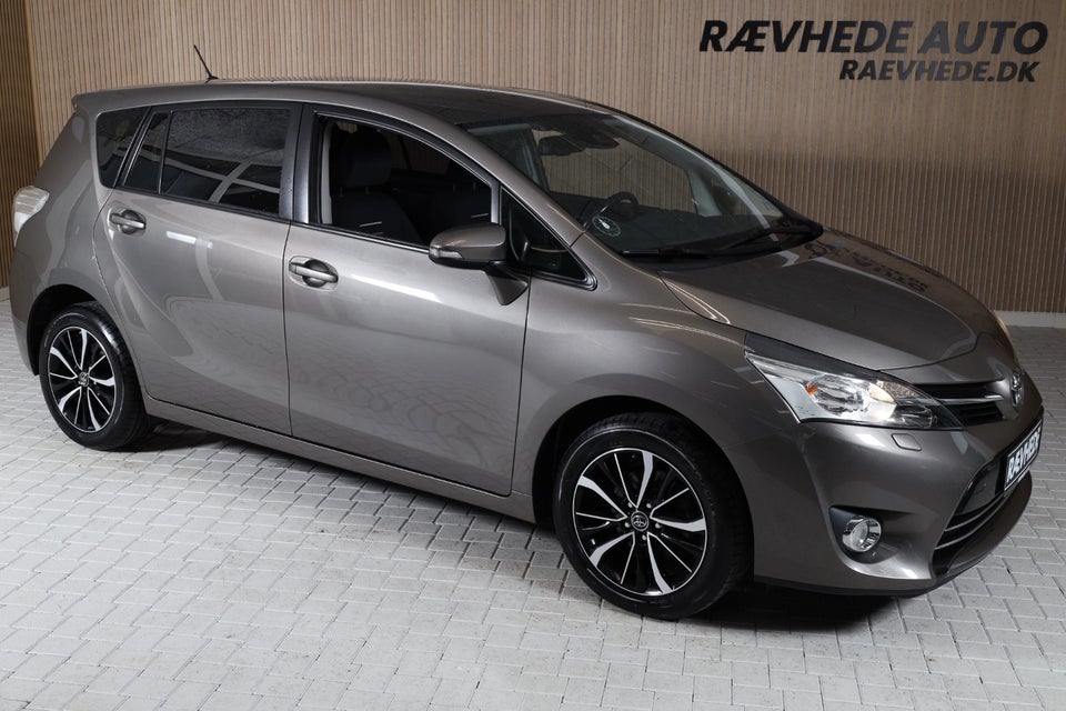 Toyota Verso 1,8 VVT-i T2 Premium 7prs 5d