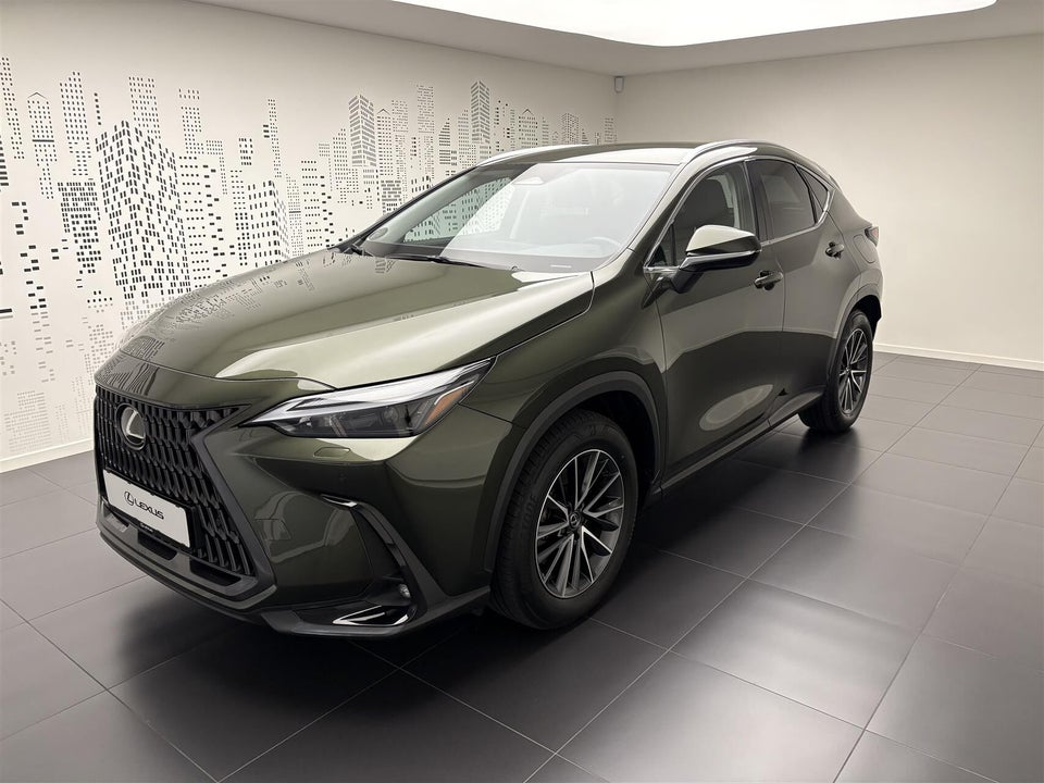 Lexus NX450h+ 2,5 Business+ aut. AWD 5d