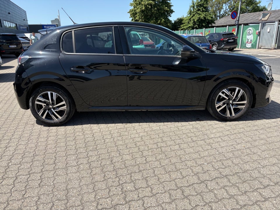 Peugeot 208 1,2 PureTech 100 Allure 5d