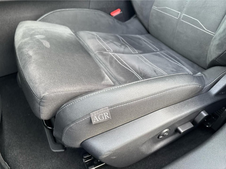 Opel Astra-e 54 Ultimate 5d