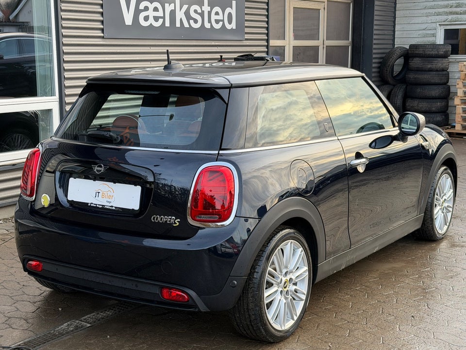 MINI Cooper SE Maximise 3d