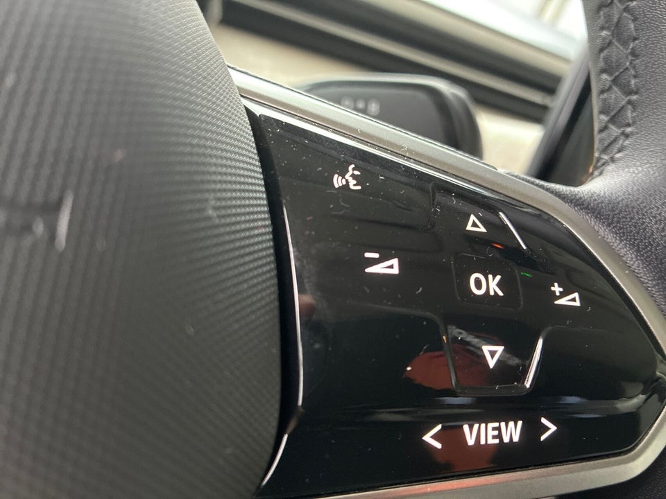 VW ID.Buzz 77 Pro SWB 5d