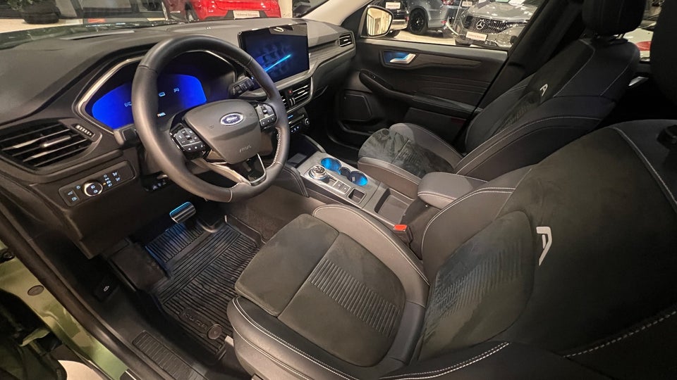 Ford Kuga 2,5 PHEV Active X CVT 5d